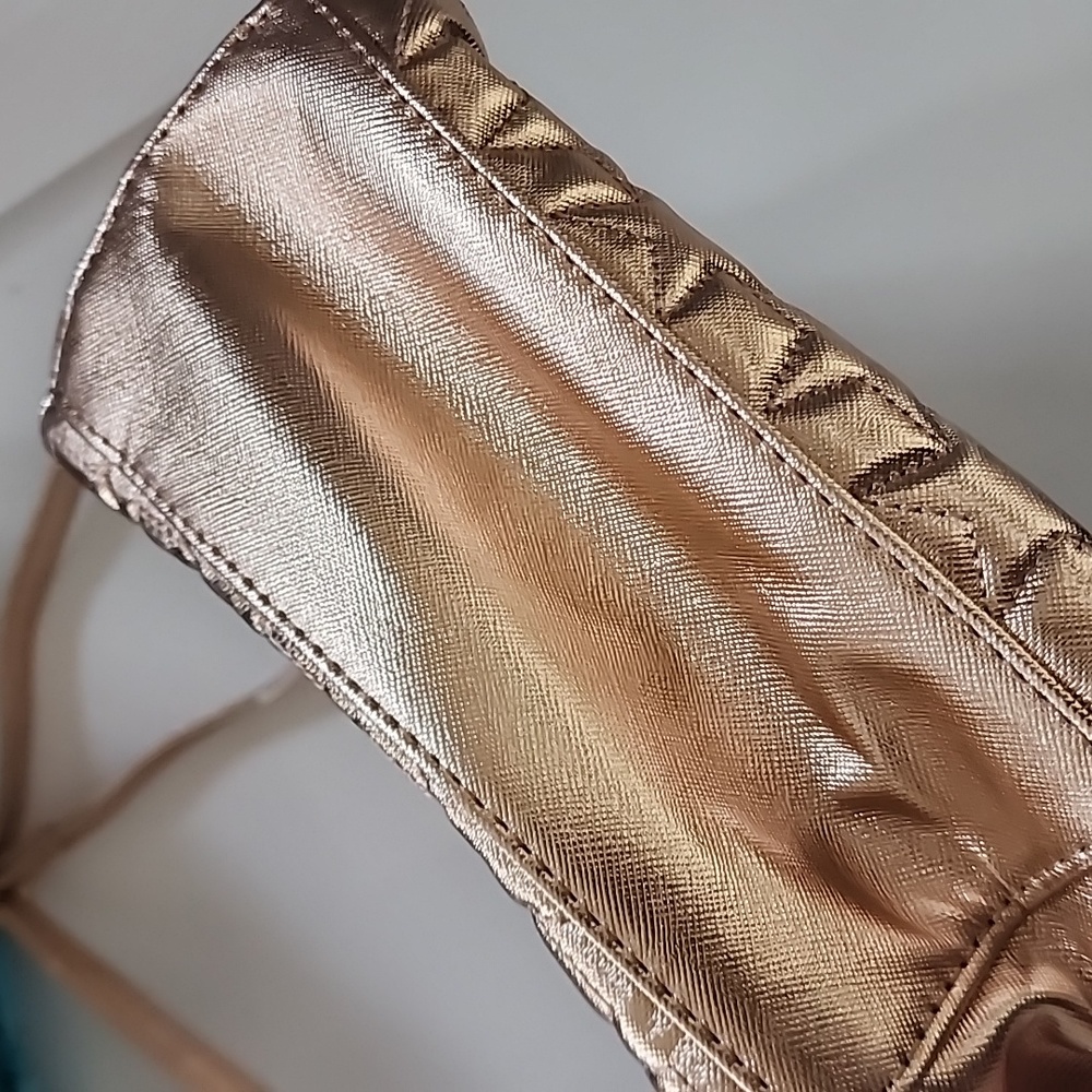 Betsey Johnson Retro Star Shimmer Bag - Picture 5 of 8